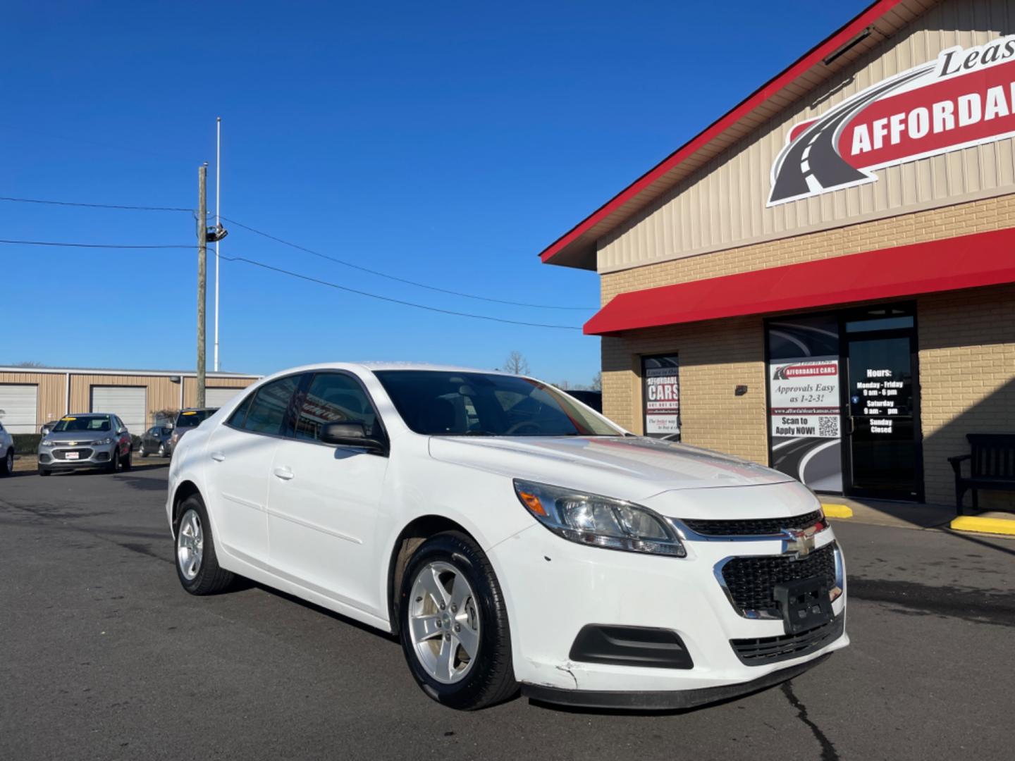 2016 White Chevrolet Malibu Limited (1G11B5SA1GF) with an 4-Cyl, 2.5 Liter engine, Auto, 6-Spd w/OD and Man Md transmission, located at 8008 Warden Rd, Sherwood, AR, 72120, (501) 801-6100, 34.830078, -92.186684 - Photo#1